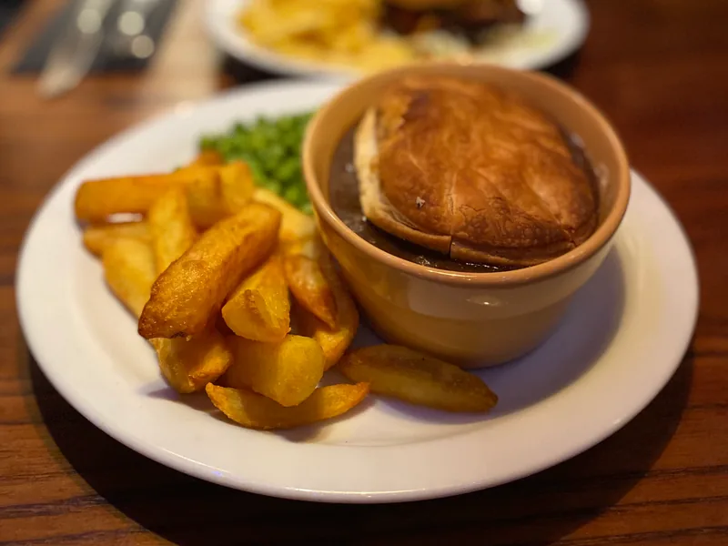 The Three Horseshoes